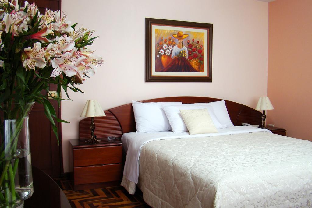 Hotel Torre Norte Trujillo Exterior photo