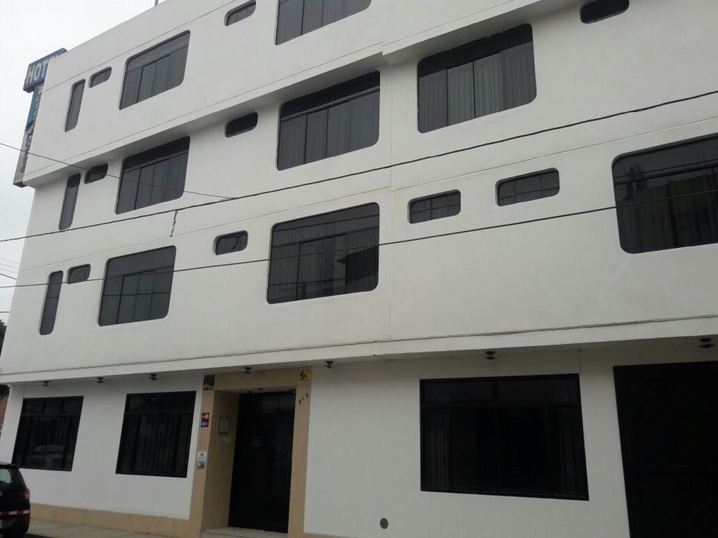 Hotel Torre Norte Trujillo Exterior photo